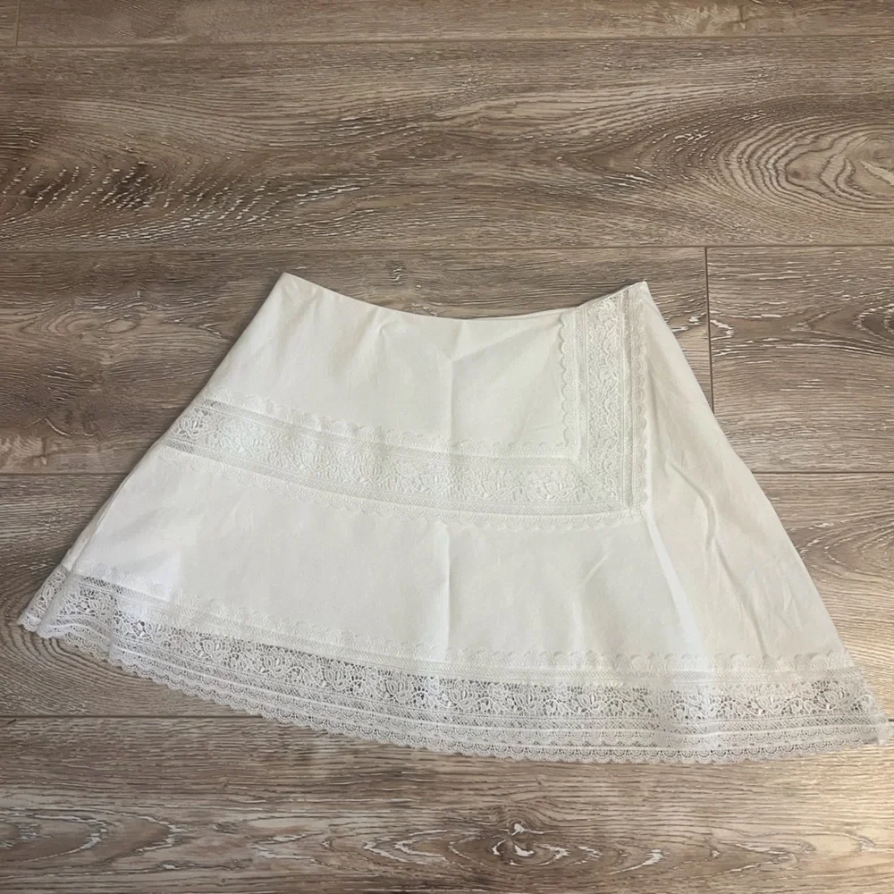 Elegant White Lace Trim Skirt XS Mare Mare - Picture 4 of 5